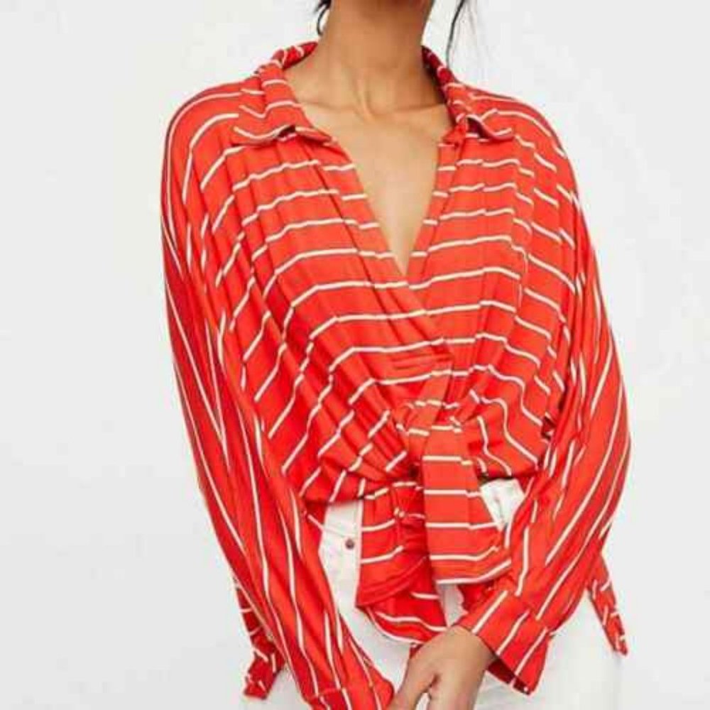 We The Free People Oversize Pullover Top Sz Medium Red Striped Slouchy Soft Cozy - Picture 11 of 11